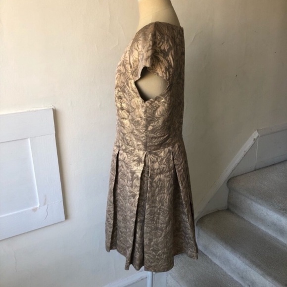 French Connection Blousy Bloom Gold Cap Sleeve Fit n Flare Jacquard Dress NWT 12 - Picture 6 of 9